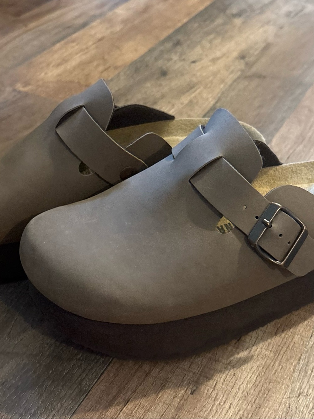 Classic Women's Platform Clog in Taupe